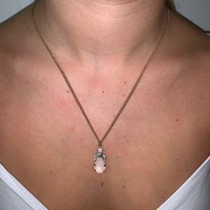 Angel pendant necklace